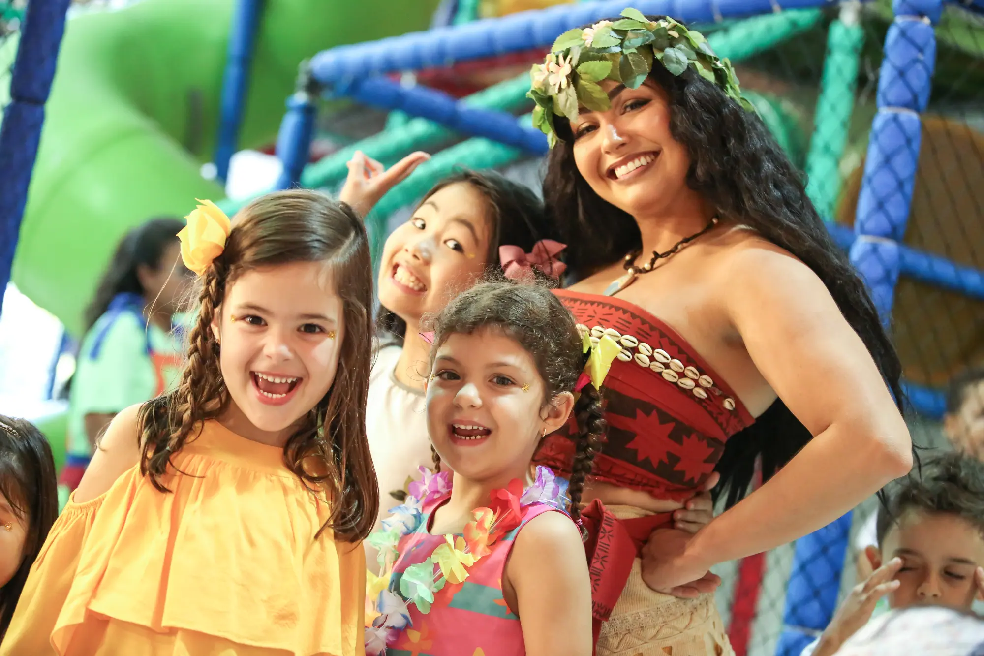Alice — fotografia de aniversário infantil