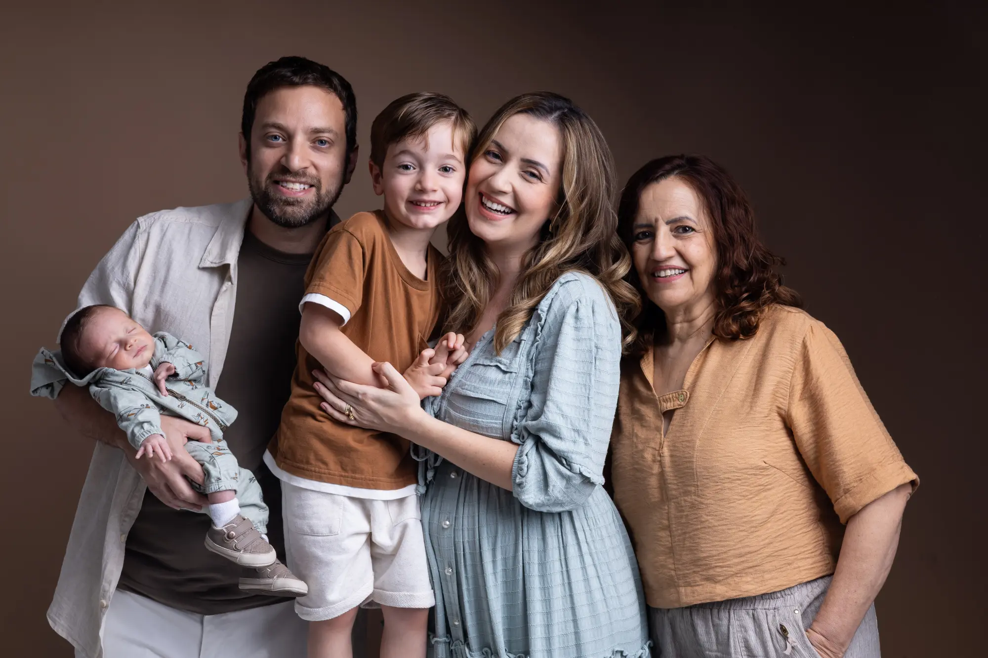 Lidia — ensaio de família em estúdio